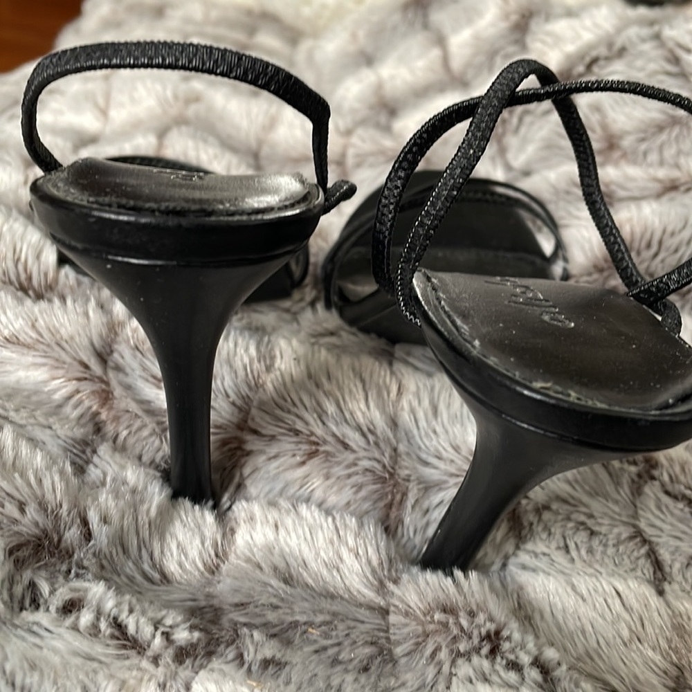 Shoes - Picture 2 of 4